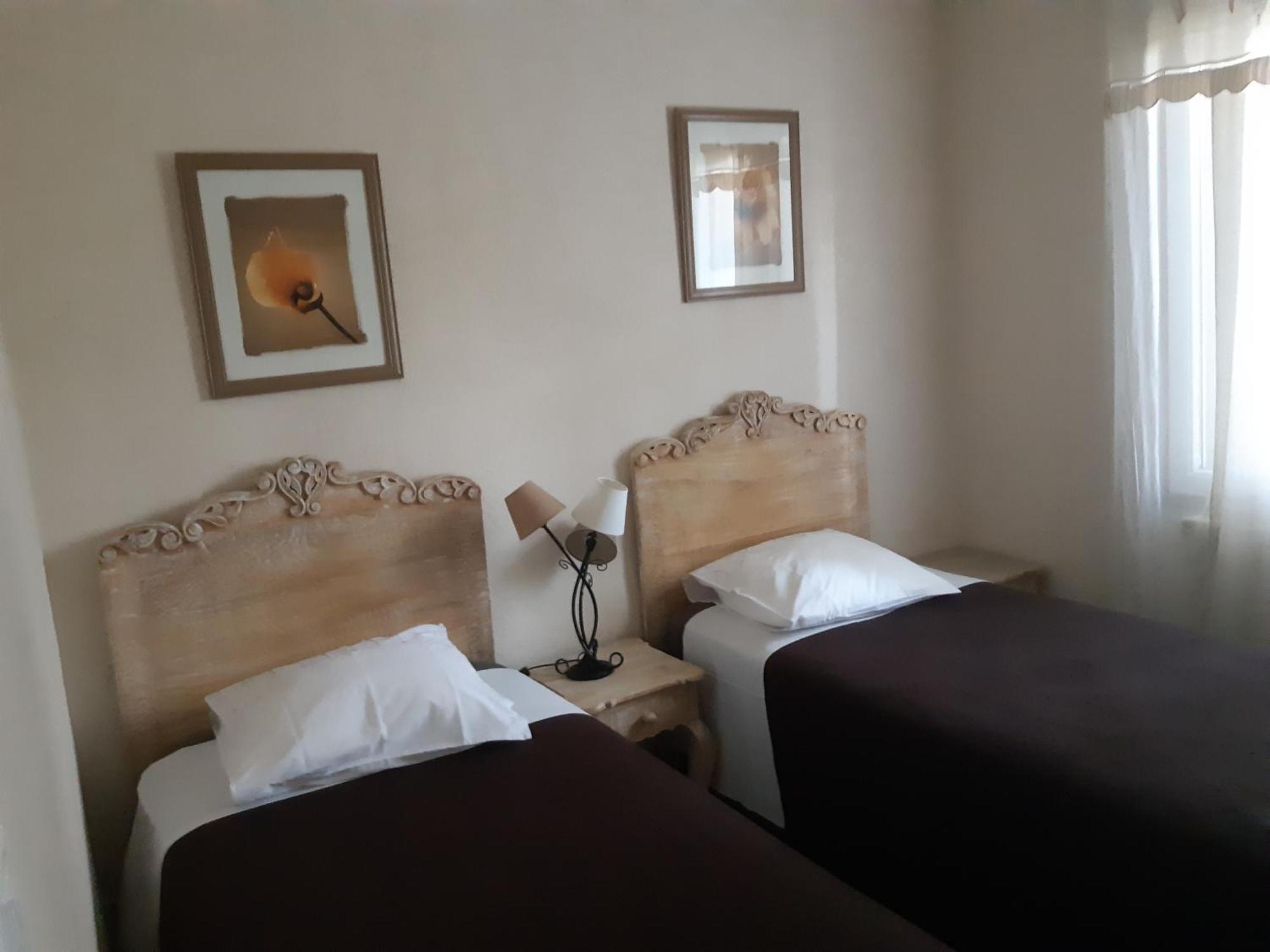Cherche Midi Noves Extérieur photo