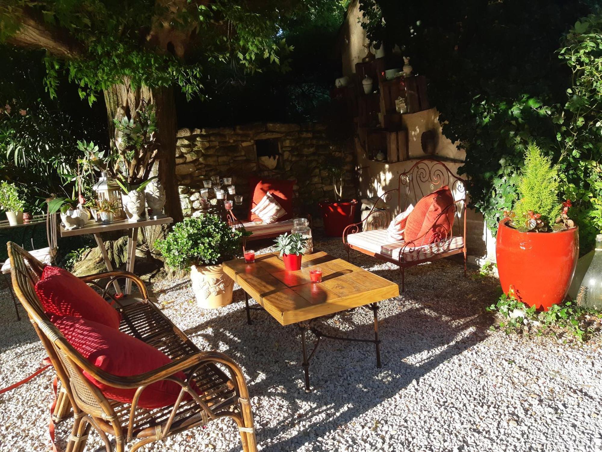 Cherche Midi Noves Extérieur photo