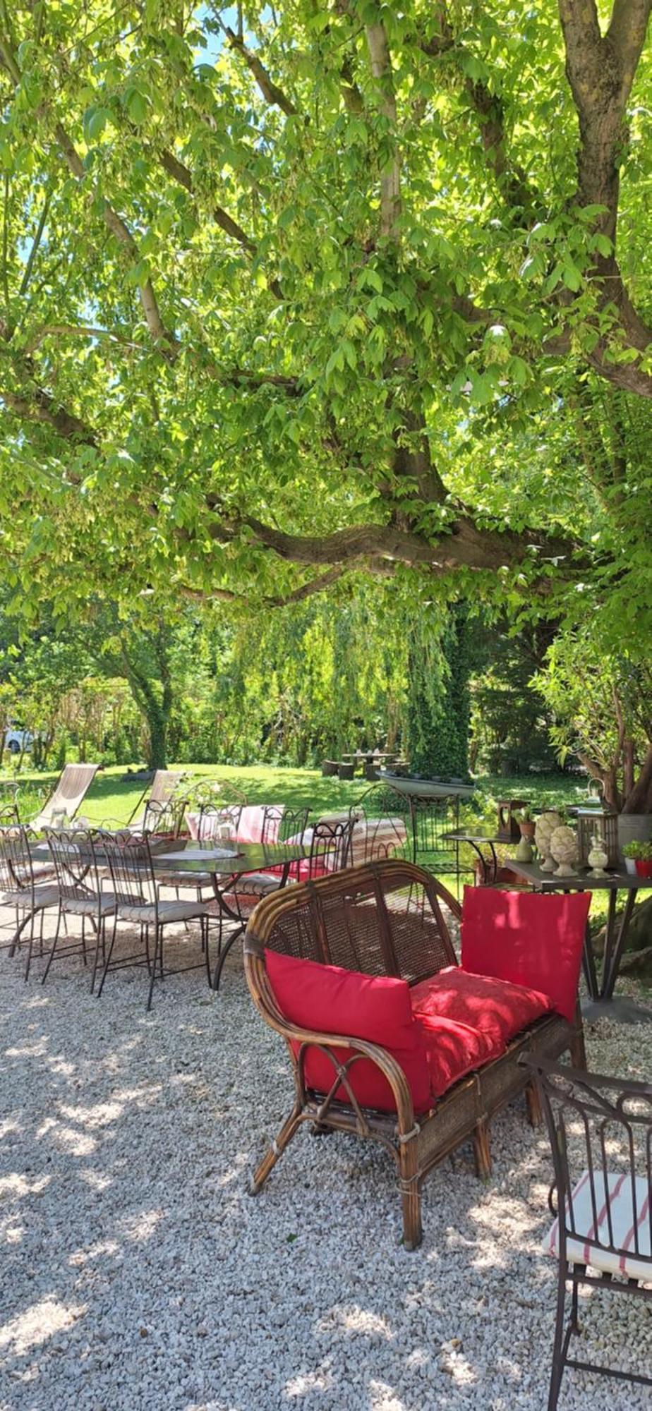 Cherche Midi Noves Extérieur photo